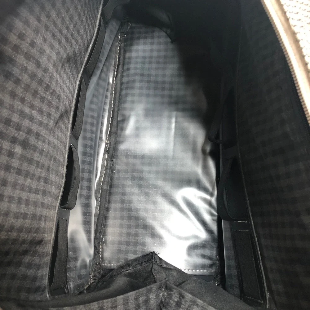 Samsonite Corporation Perfect Carry-On Luggage - Picture 7 of 10